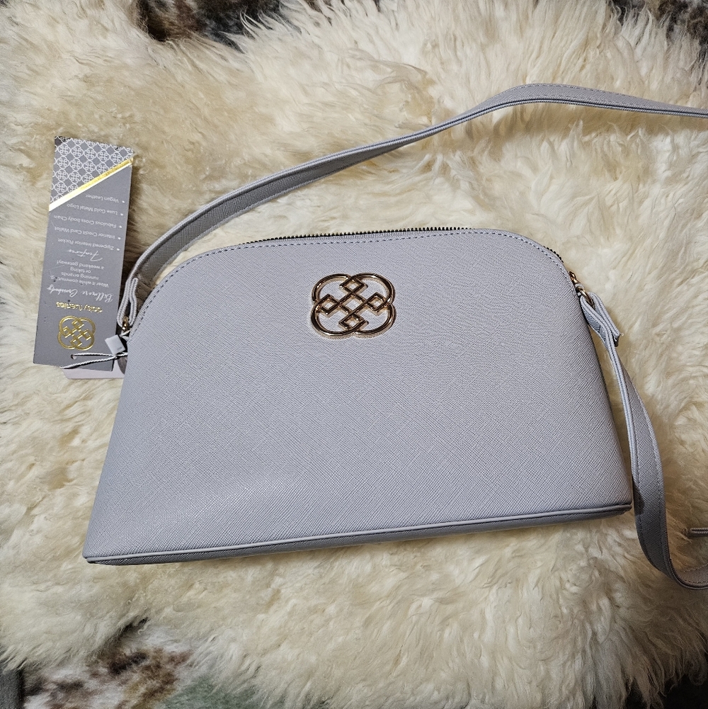 Daisy Fuentes Gray Shoulder Bag with Zipper Clousure and Dome Shape Everyday Bag